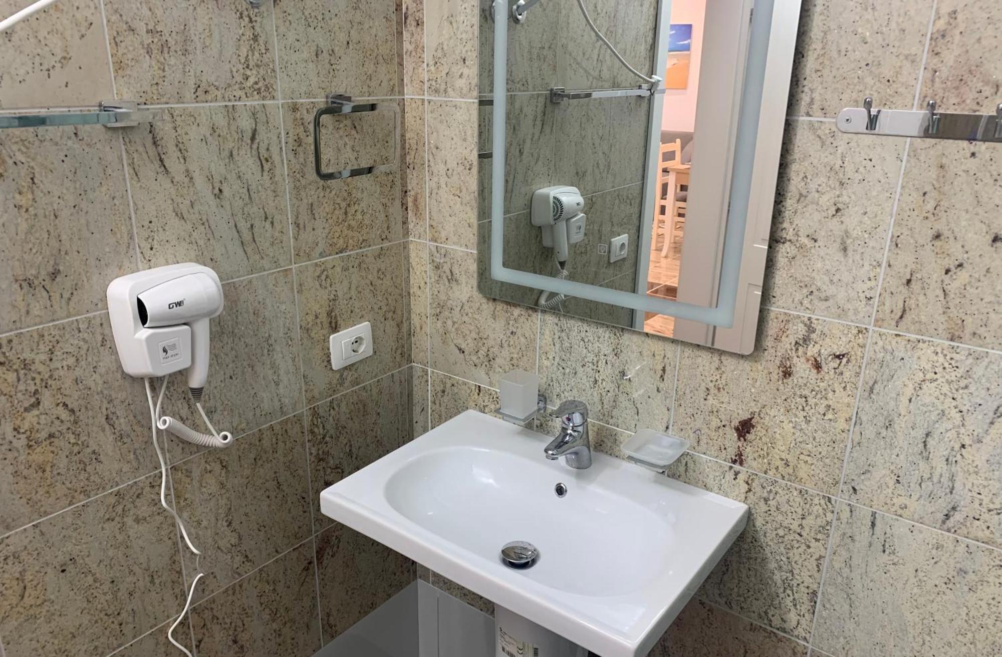 Apartment Fishta Quality Q5 31